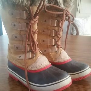 Sorel boots size 7